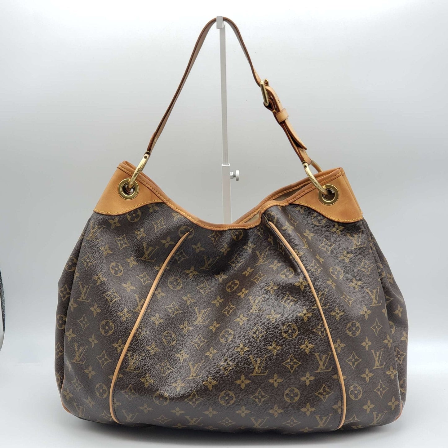 Louis Vuitton Galliera GM Monogram Hobo Bag