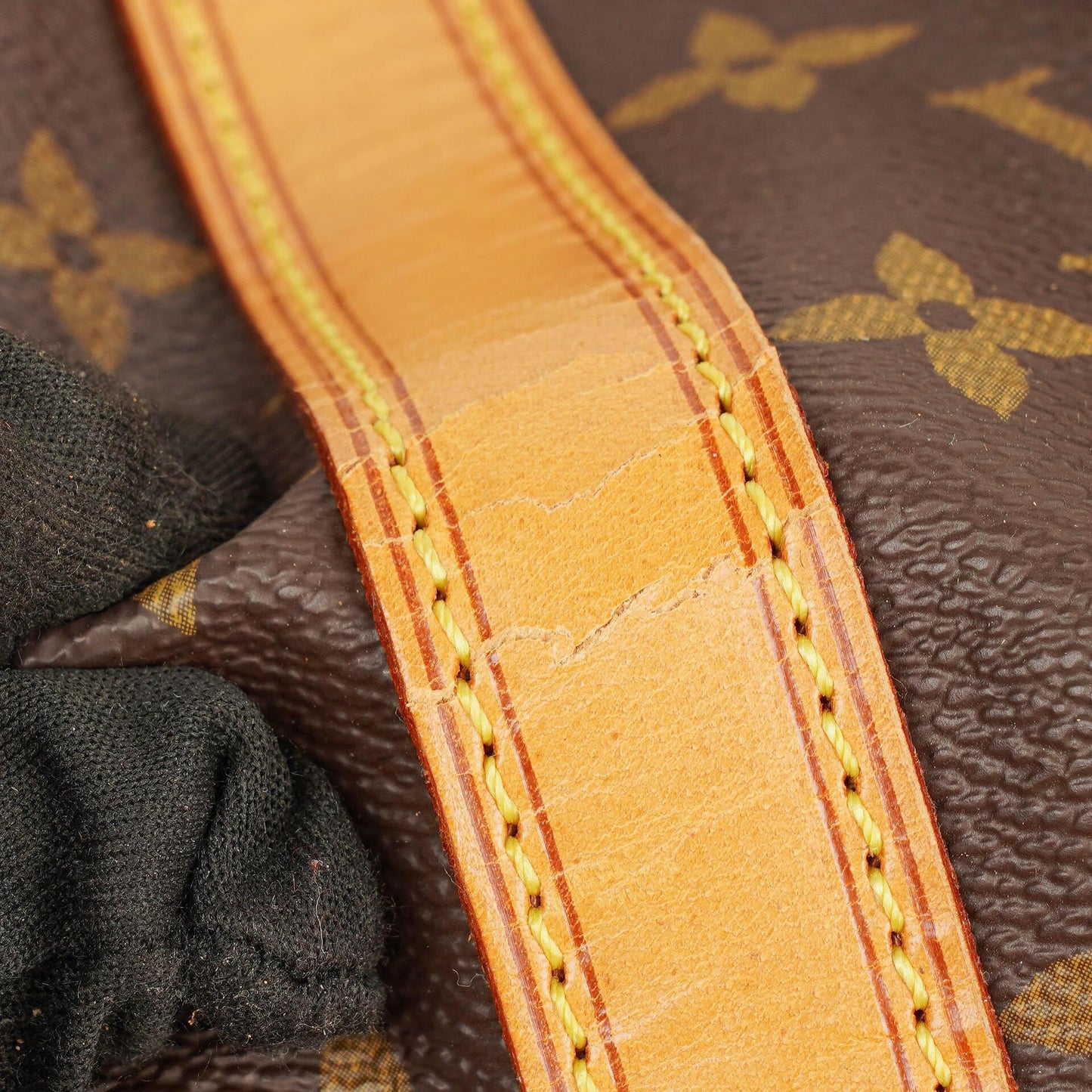 Louis Vuitton Noe Grande GM Monogram Canvas Shoulder Bag