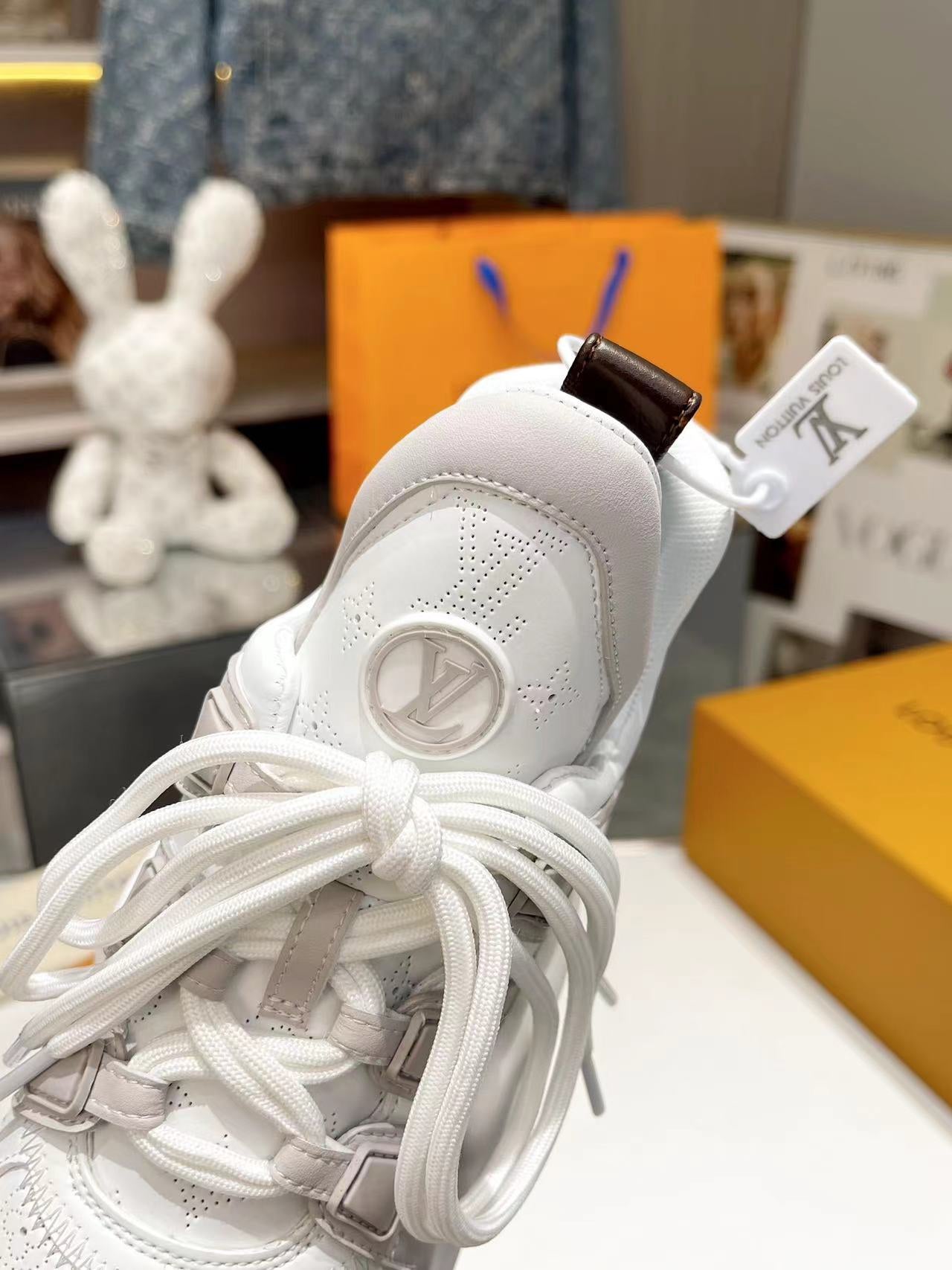 Louis Vuitton Sneakers