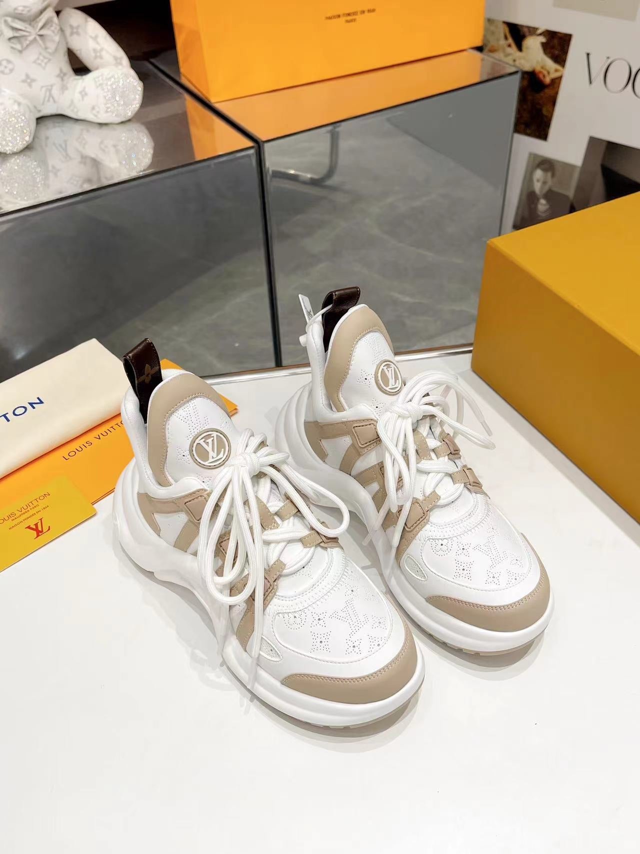 Louis Vuitton Sneakers