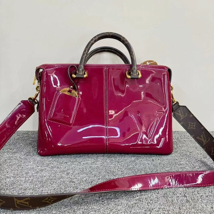 Louis Vuitton Alma PM Amarante Vernis Leather HandBag Medium