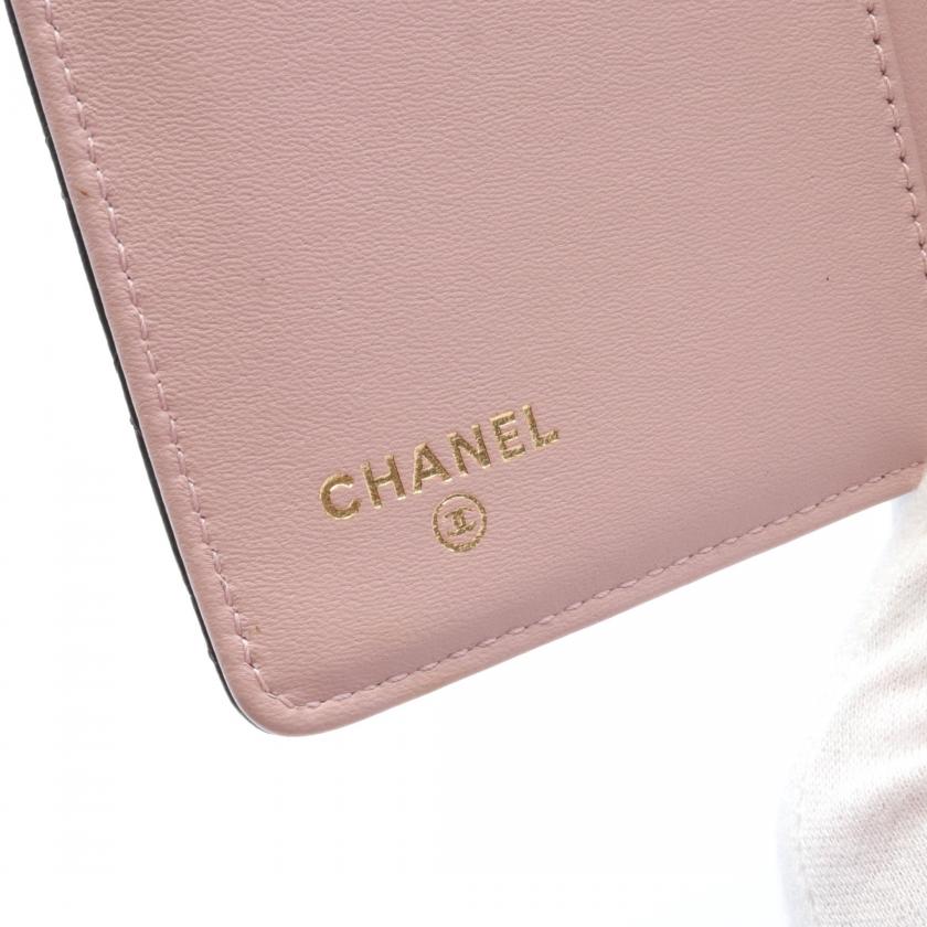 Chanel Matelassé Handbag Bag - Ewore Bags
