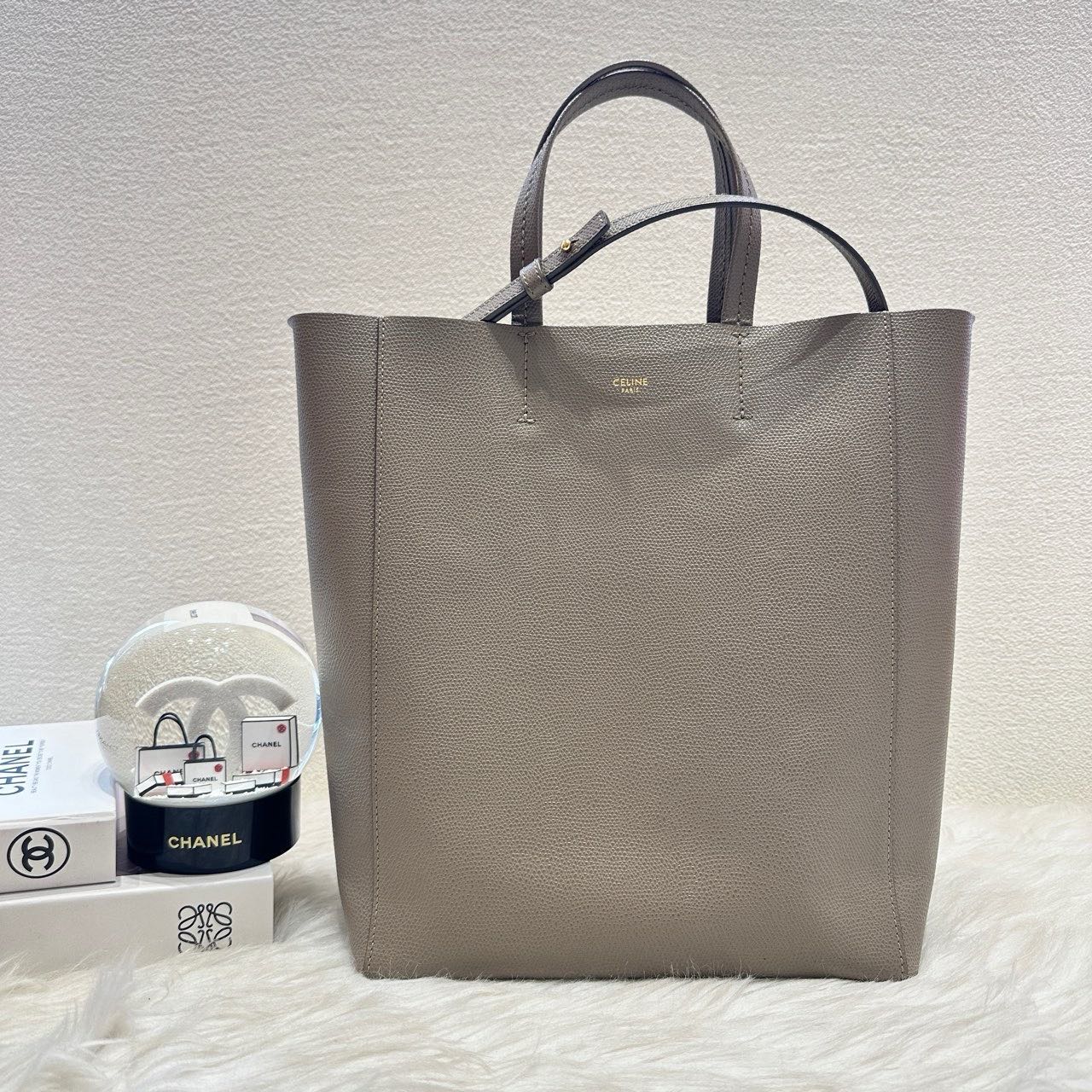 Luxury CELINE Tote Phantom Medium Gray Leather Tote Bag