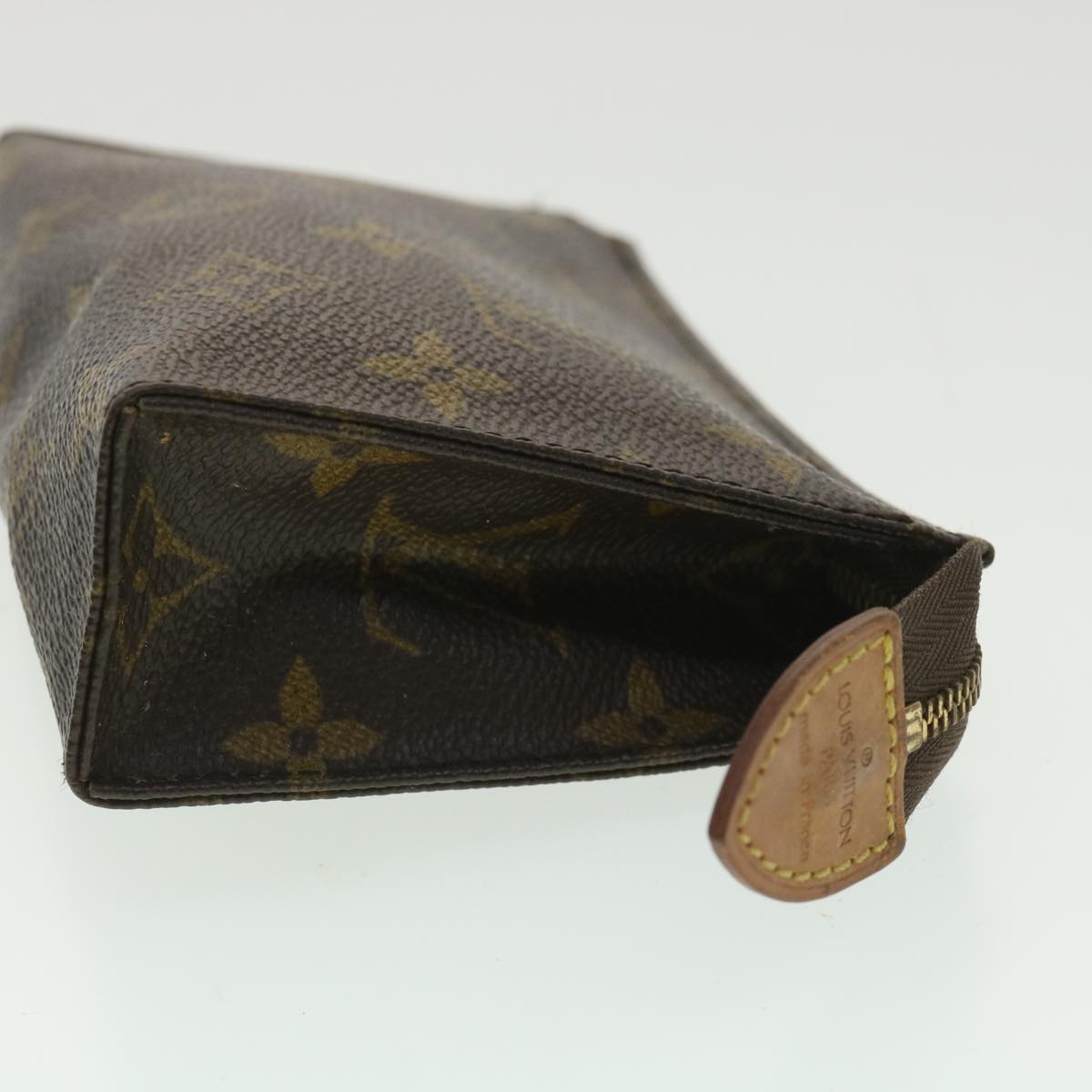 LOUIS VUITTON Monogram Poche Toilette 15 Pouch M47546 LV Auth 35899