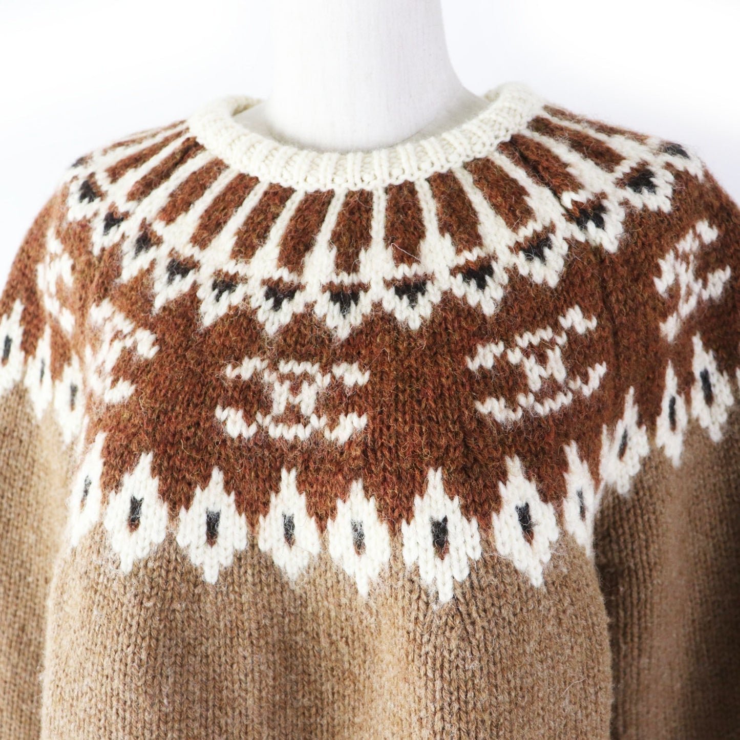 CELINE knit 2ADJ7823V Main: 100% wool Brown type Trim-off Fair Isle jacquard cropped crewneck sweater Women XS