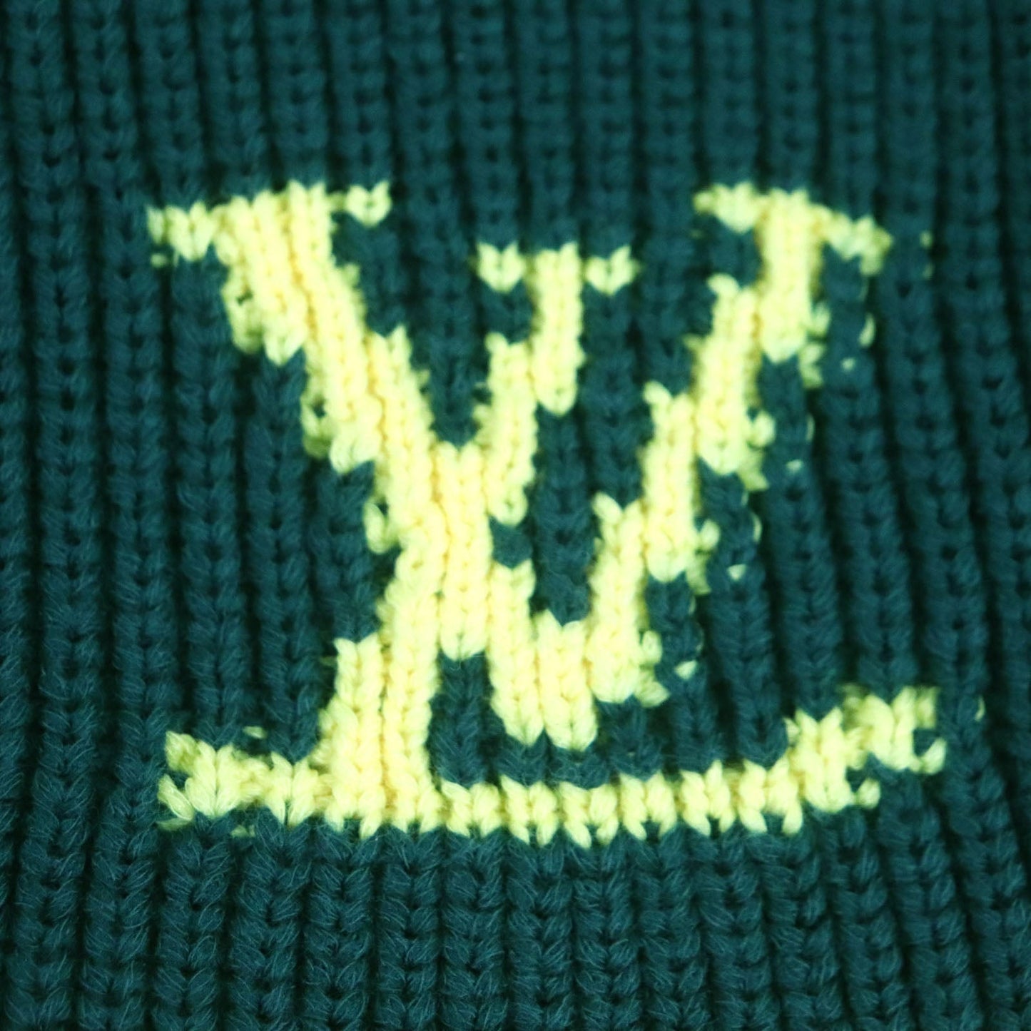 LOUIS VUITTON knit Main: 51% cotton, Main: 49% polyester Multi rasta color jamaica mens L