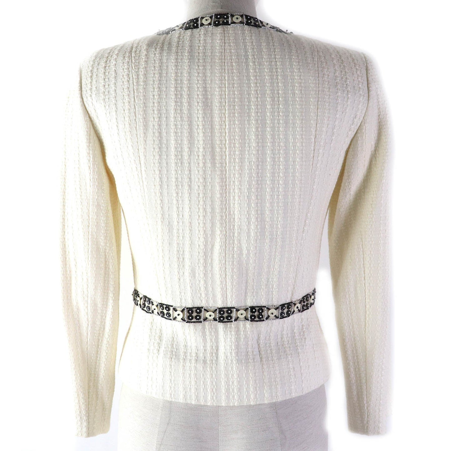 CHANEL No color jacket 03P P23760 Outer: 56% cotton, Outer: 44% linen, Lining: 95% silk, Lining: 5% elastane (polyurethane) Off-white black Women 34