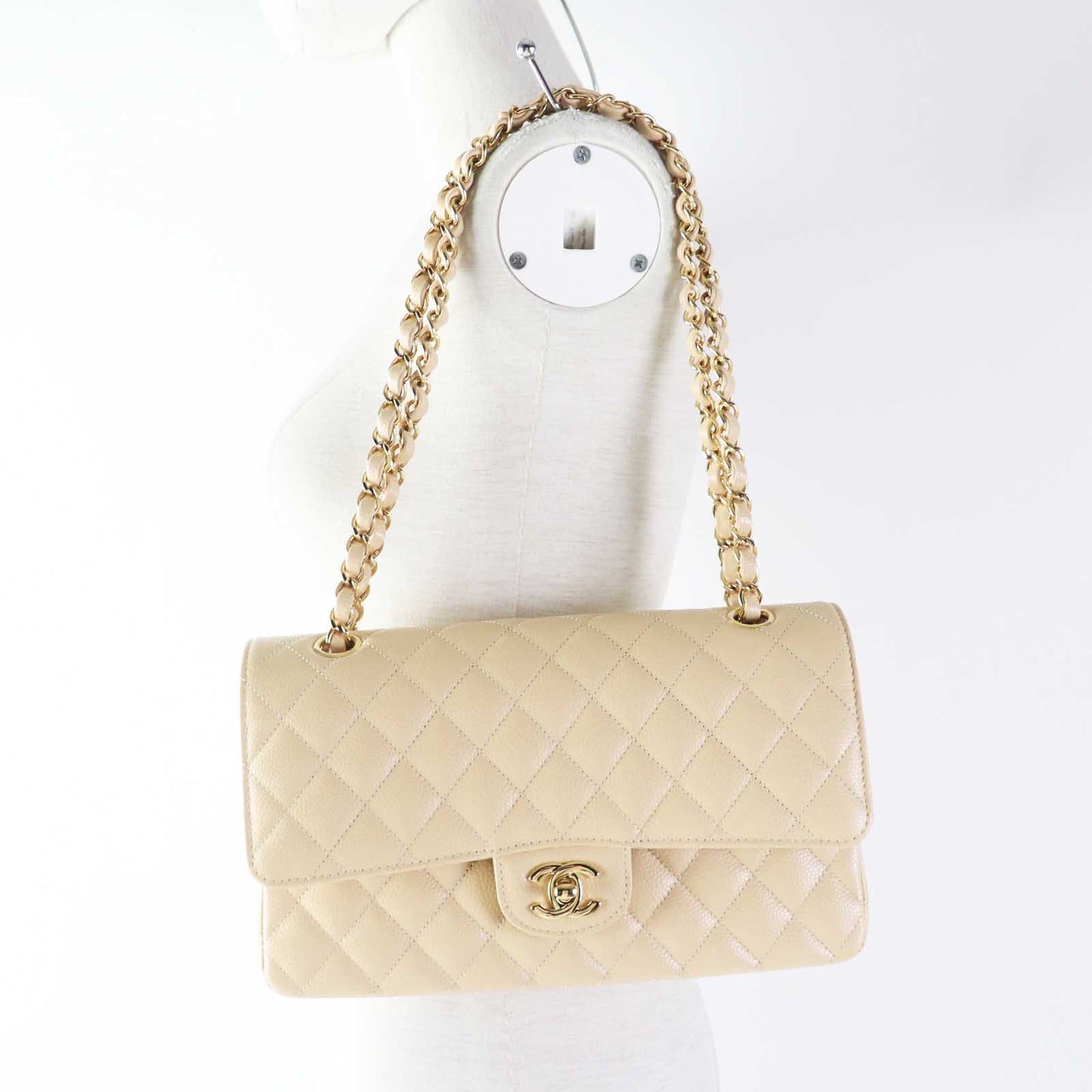 Chanel Caviar Skin Matrasse 25 Shoulder Bag Classic Flap