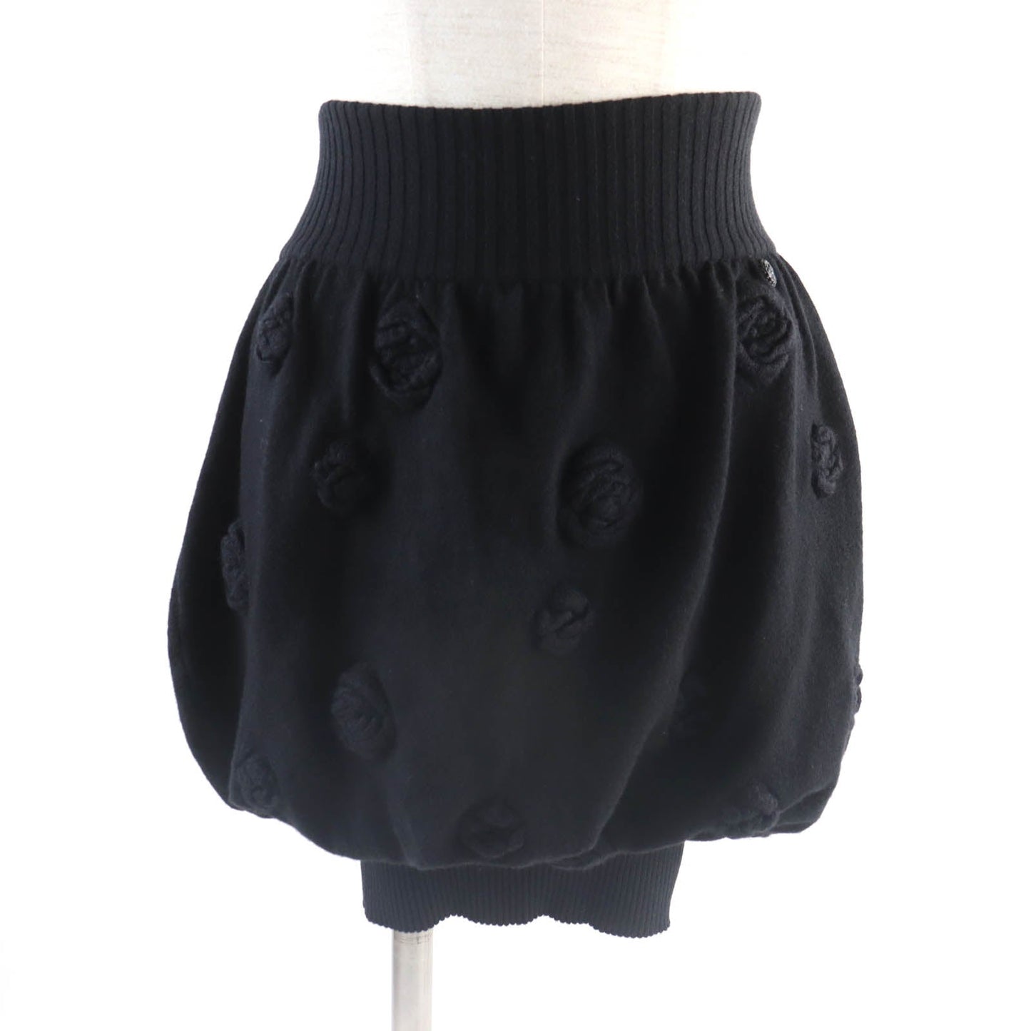 CHANEL skirt P33489 K00889 Outer: 75% cashmere, Outer: 18% nylon, Outer: 4% wool, Outer: 3% mohair, Lining: 100% nylon black Women 34