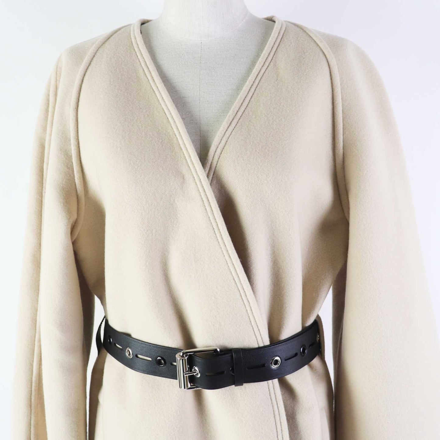 LOUIS VUITTON coat 1A4YSZ Outer: 100% cashmere, Lining: 50% rayon, Lining: 50% cupra, Part: 100% polyester, Part: lamb leather light beige Women 40