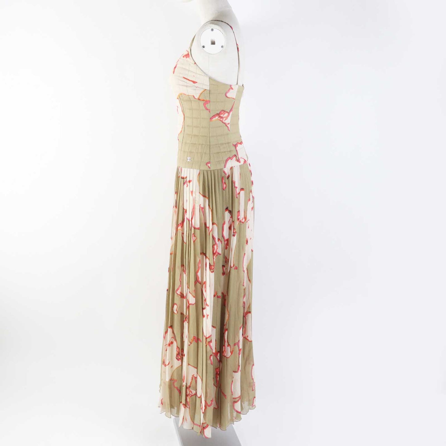 CHANEL one piece 00S P15722 Outer: 100% silk, Lining: 100% silk Khaki beige type Gabriel Women 36