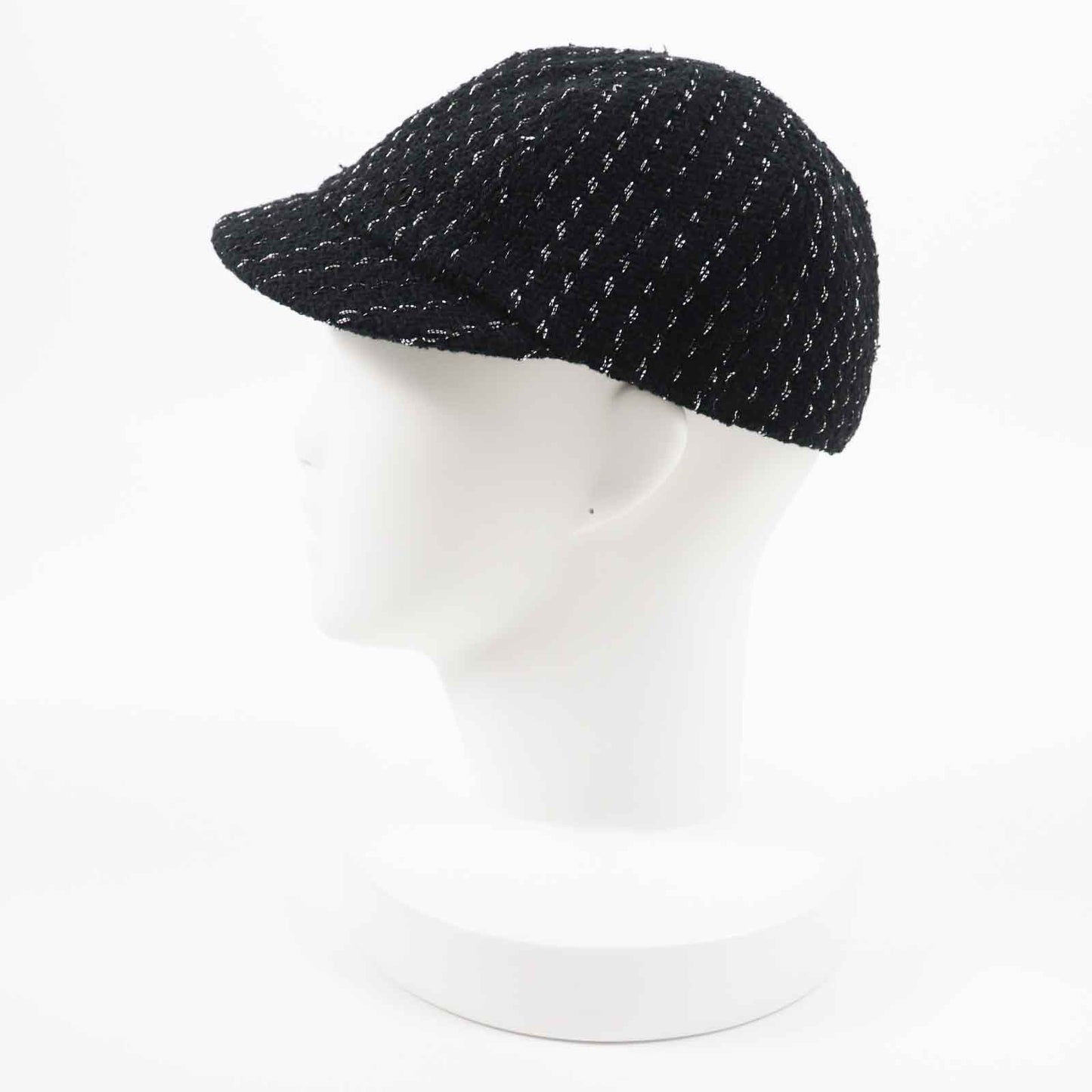 CHANEL Casquette 23P Outer: 82% cotton, Outer: 18% polyester, Lining: 100% cotton, Part: 100% metal Black Silver Women M