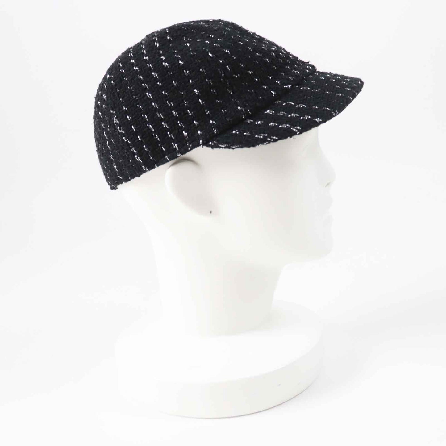CHANEL Casquette 23P Outer: 82% cotton, Outer: 18% polyester, Lining: 100% cotton, Part: 100% metal Black Silver Women M
