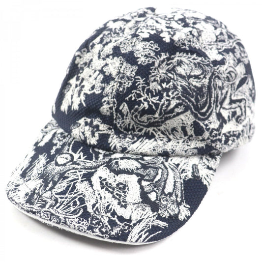Christian Dior cap 24TJV922X134 Outer: 90% cotton, Outer: 10% polyethylene, Lining: 100% cotton, Part: 90% cotton, Part: 10% polyethylene White navy Toile du Jouy D-PLAYER Women