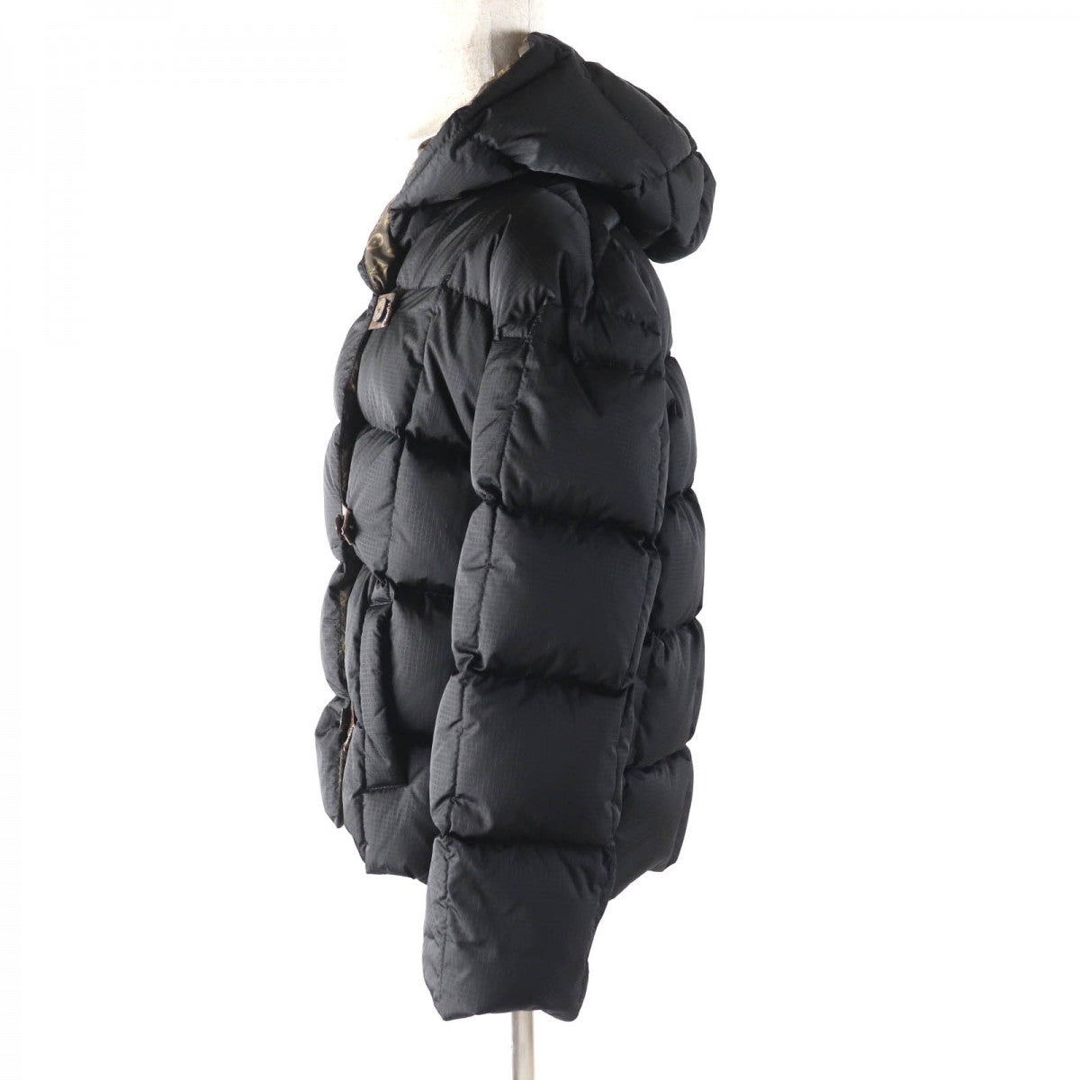 LOUIS VUITTON Down jacket 1AAIJB Outer: 100% nylon, Lining: 100% polyester, Filling: 90% down, Filling: 10% feather, Partial: 50% cotton black Long Sleeve Pillow Puffer Jacket Women 38