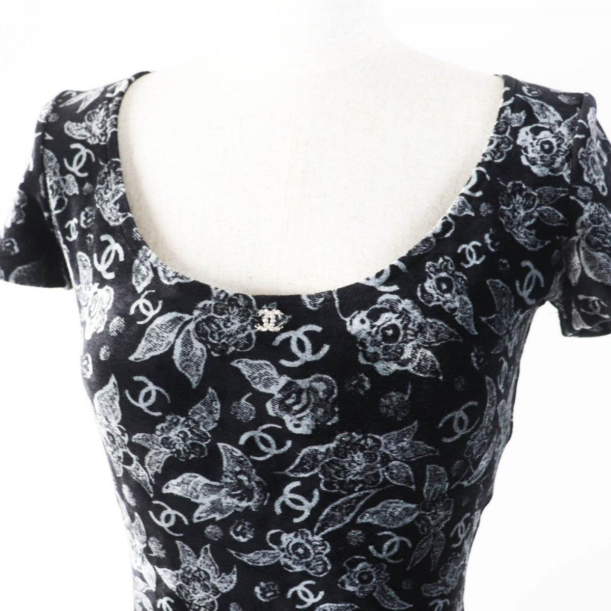 CHANEL Cut P78132 Main: 78% viscose, Main: 20% polyamide, Main: 2% elastane, Lining: 73% polyamide, Lining: 27% elastane Black Grey Women 34