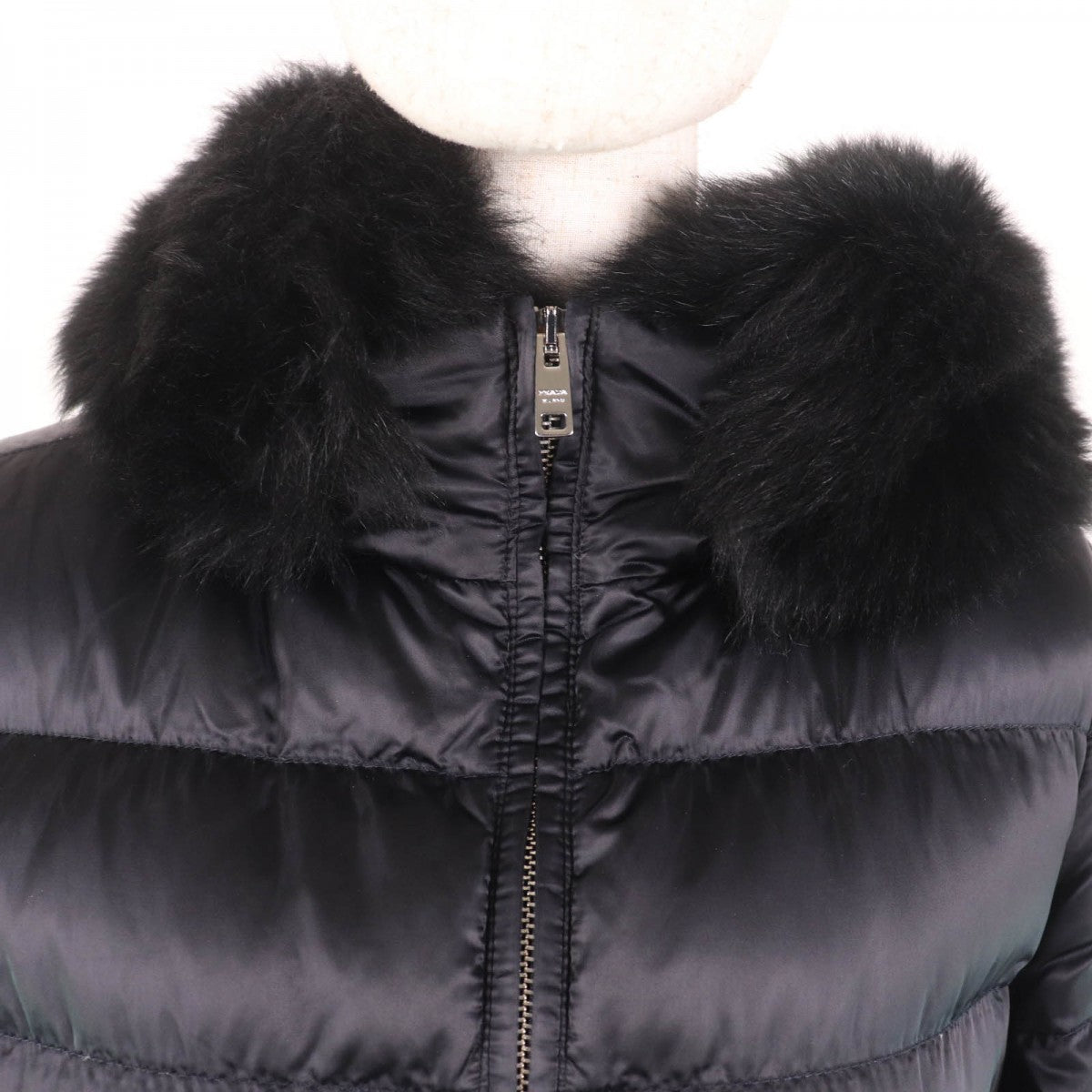 PRADA down coat 29E364 Main: 100% polyamide (nylon), Filling: 90% down, Filling: 10% feather, Partially: recycled polyester, Fur: sheep fur Navy Women 38