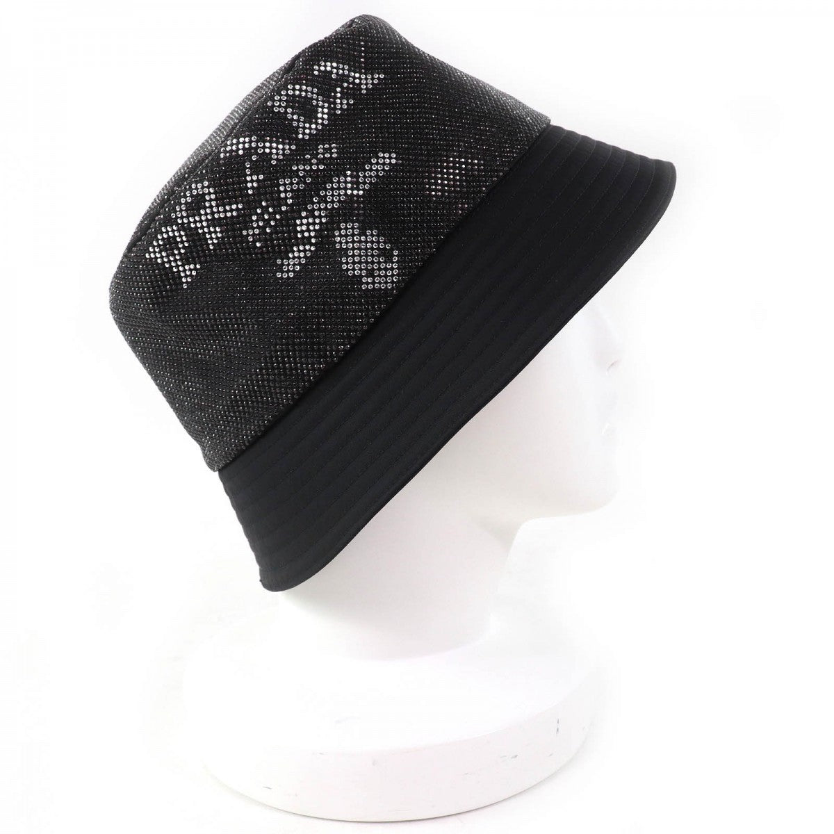 PRADA hat 2HC137 Outer: 100% recycled polyamide, Part: 72% viscose, Part: 28% silk, Lining: 100% cotton black Women XL