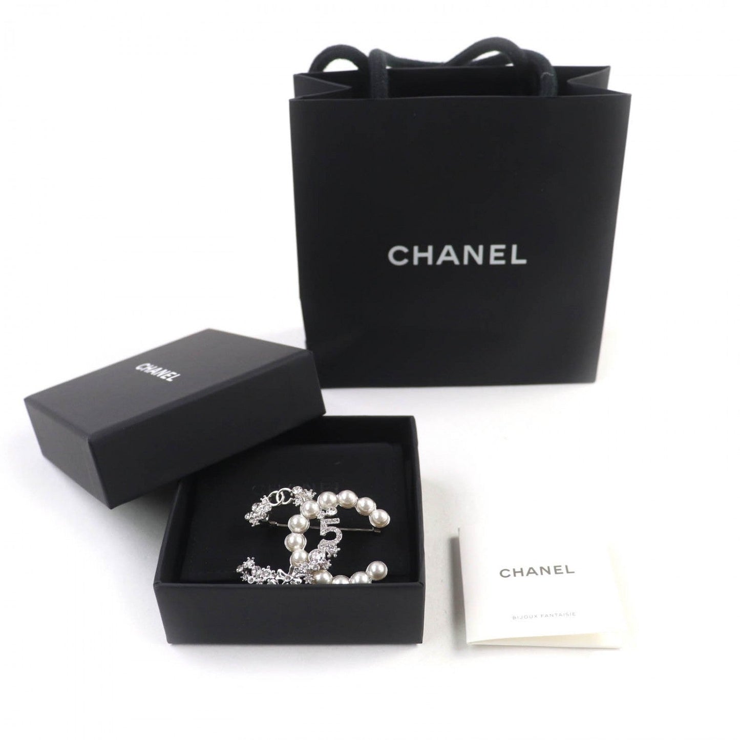 CHANEL Brooch B23P ã¼ Silver white