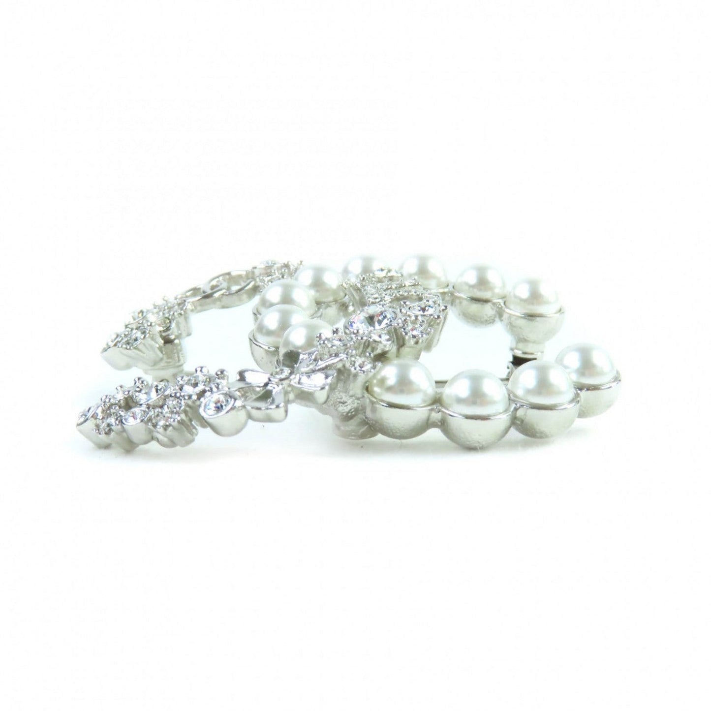 CHANEL Brooch B23P ã¼ Silver white