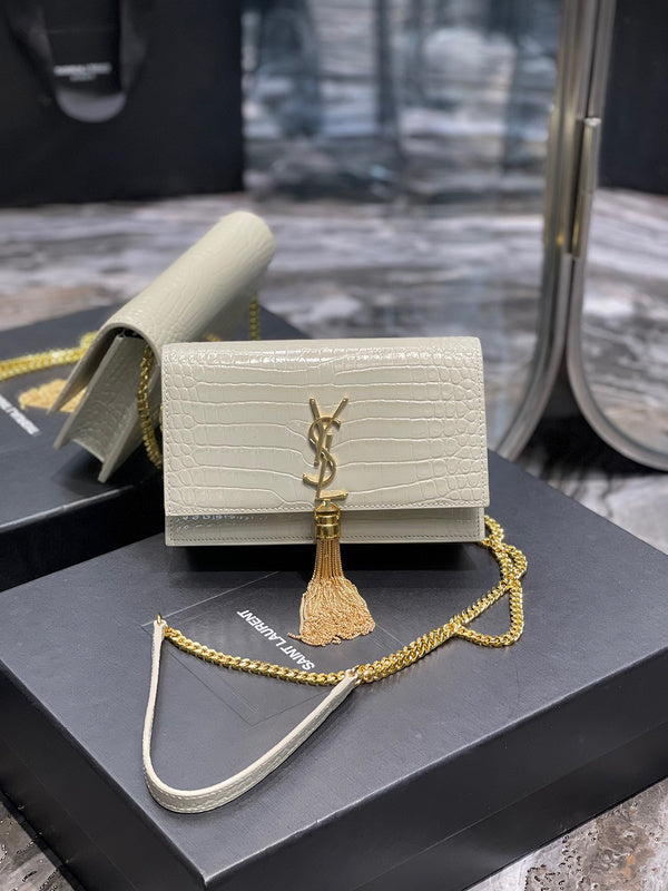 Yves Saint Laurent Day Classic Handbag