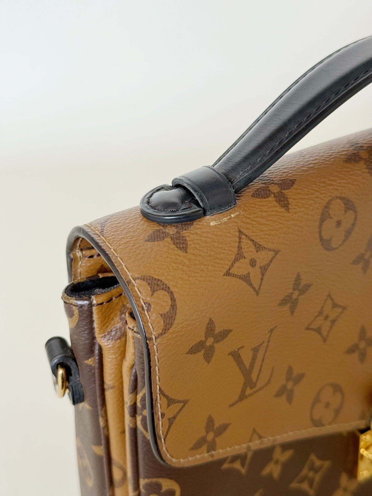 Louis Vuitton Monogram Pochette Metis