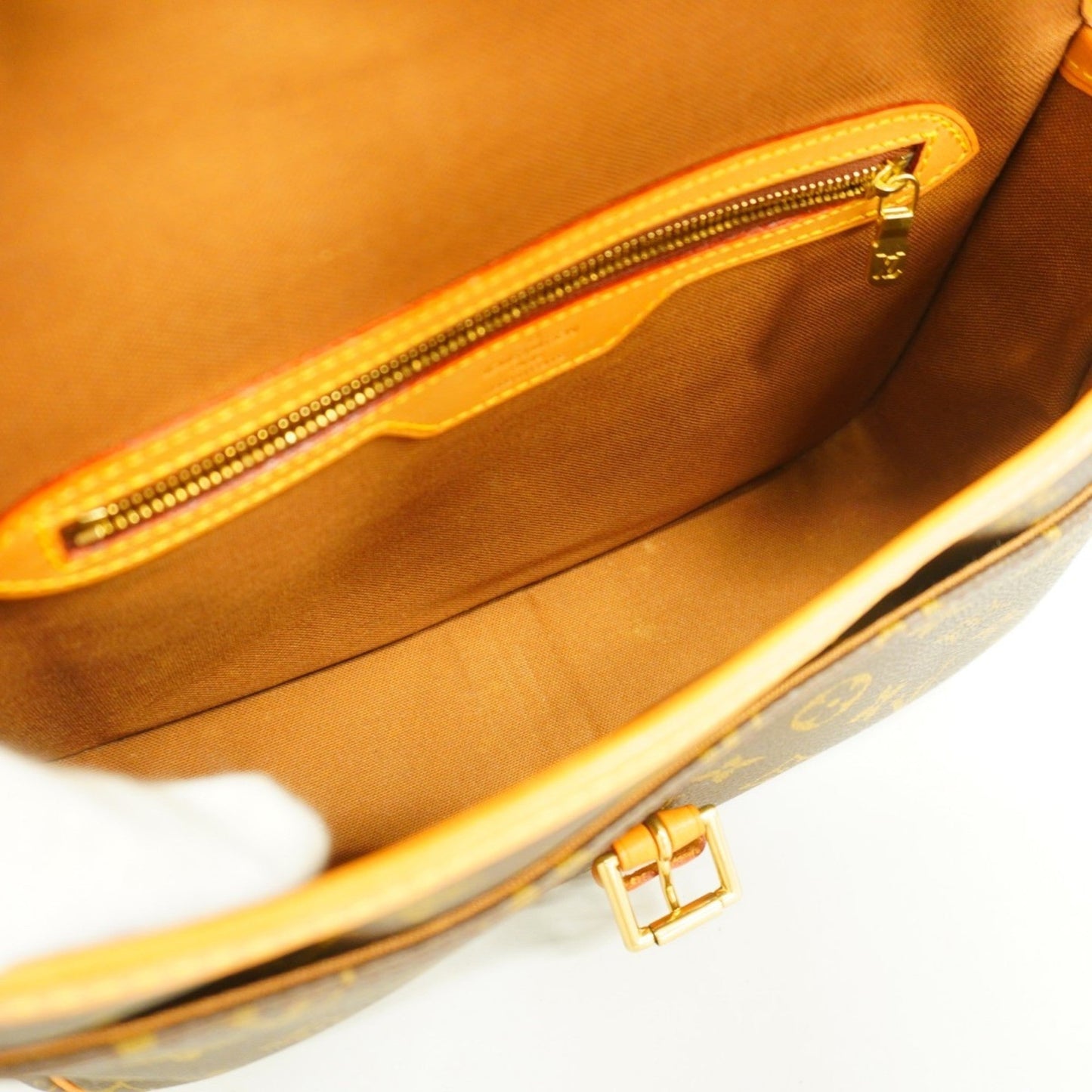 Louis Vuitton  Shoulder Bag
