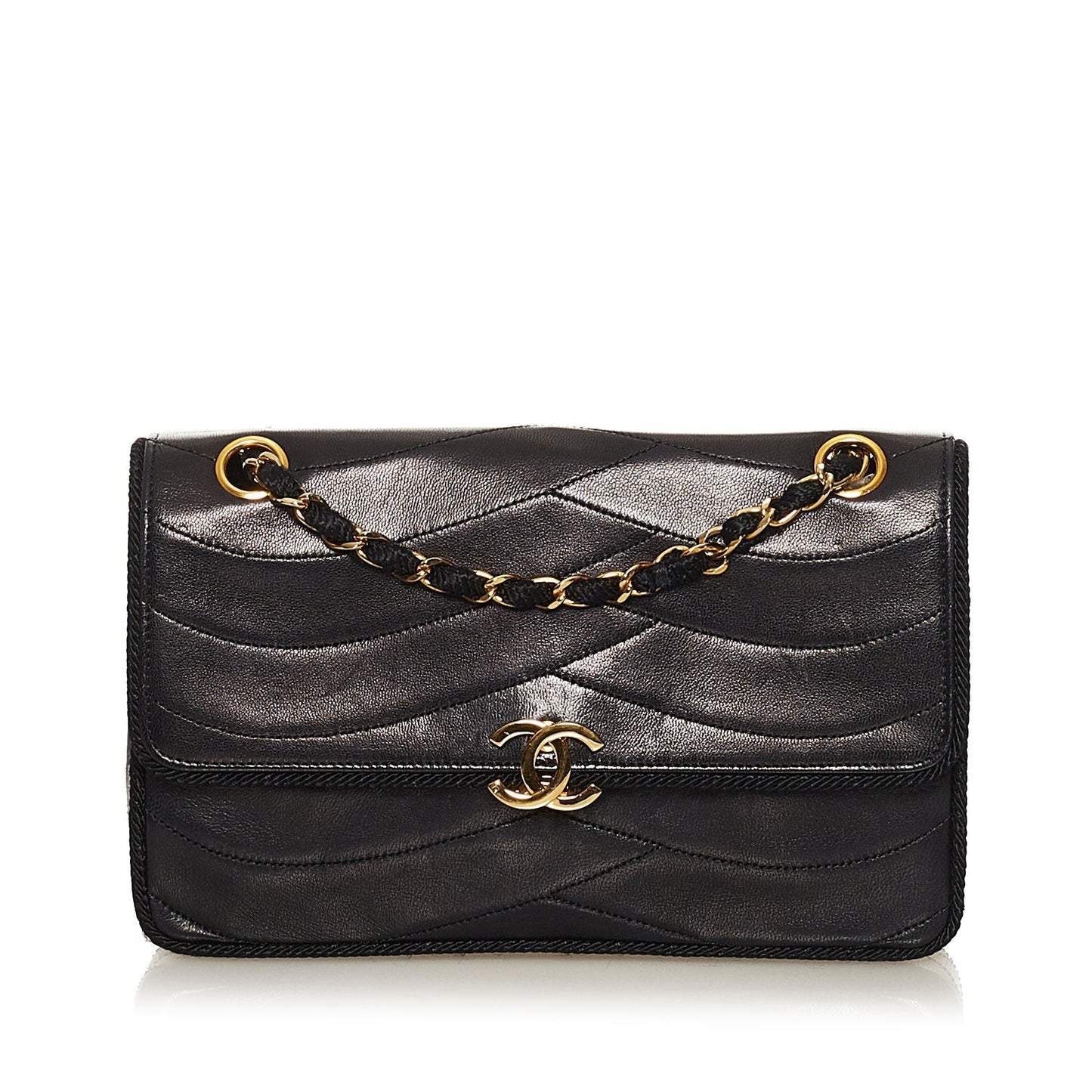 Chanel Matelassé Shoulder Bag - Ewore Bags
