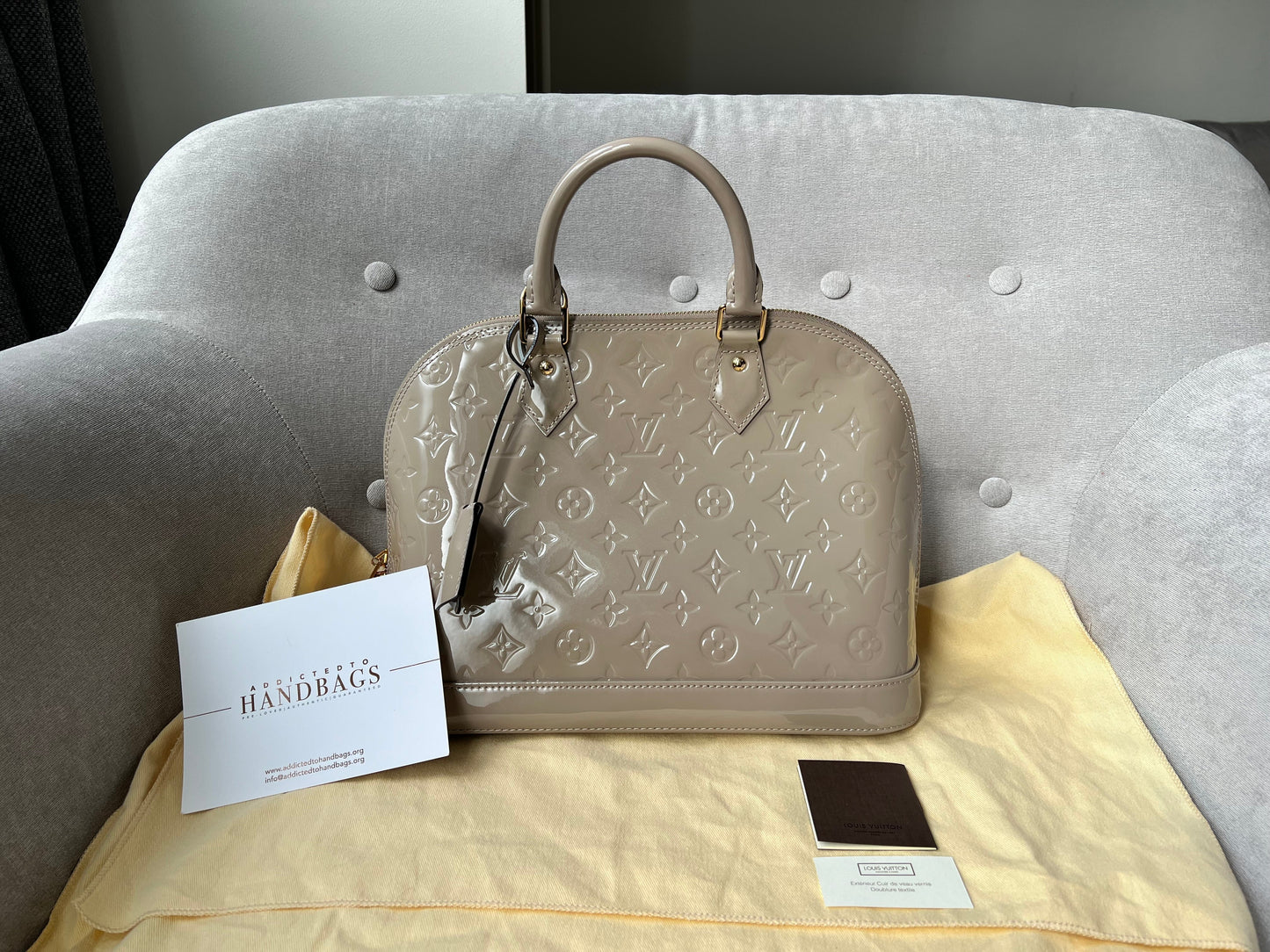 Louis Vuitton Alma PM Beige Monogram Vernis