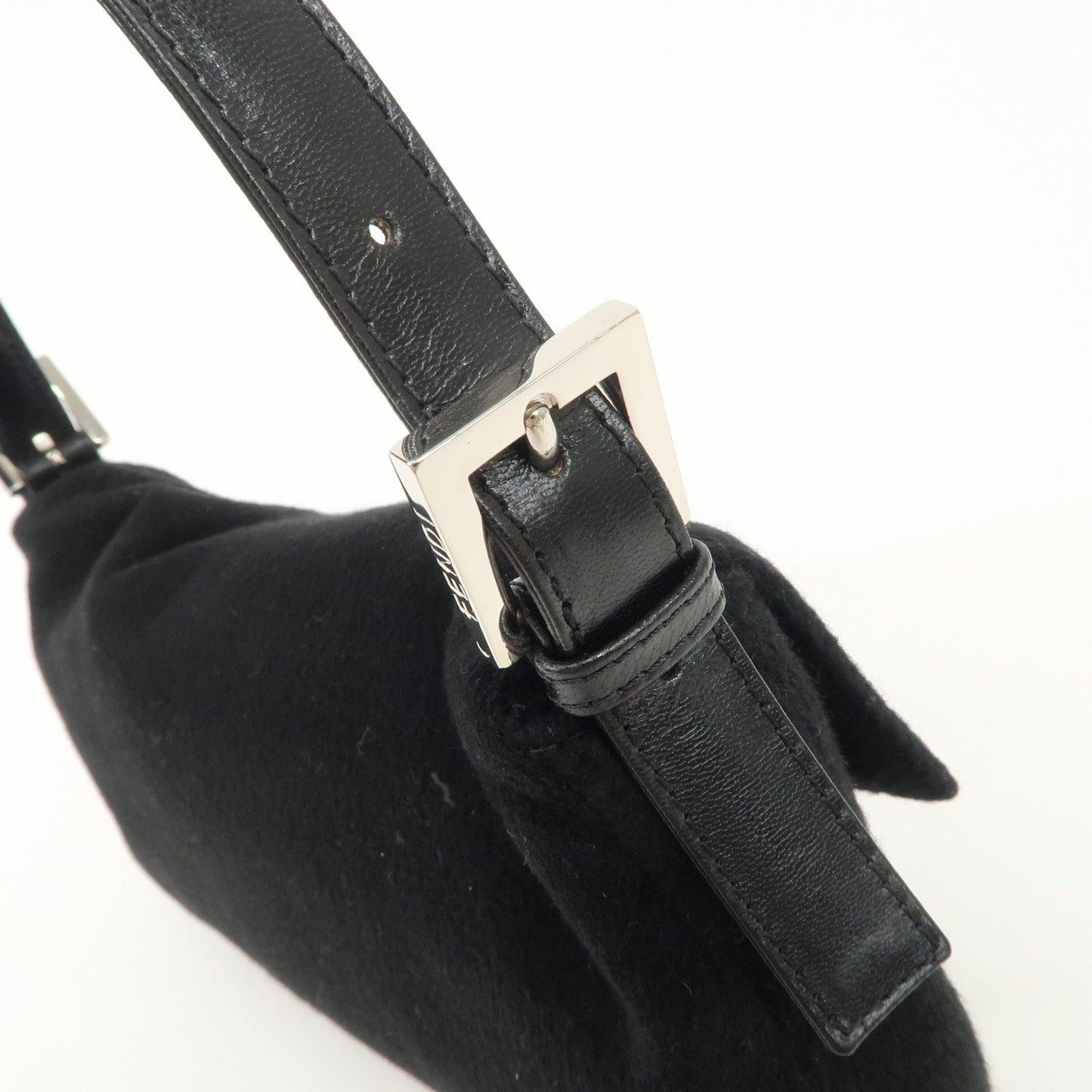 FENDI Mamma Baguette Cashmere Leather Shoulder Bag  Black 26424