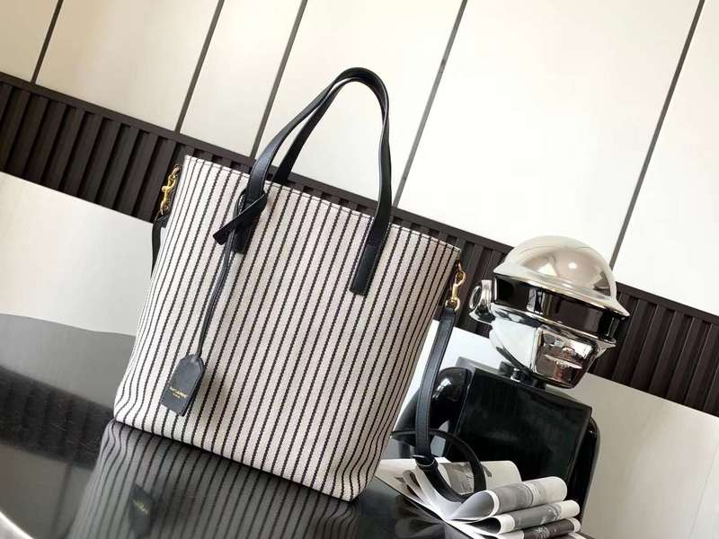 Yves Saint Laurent Boutique Statement Handbag
