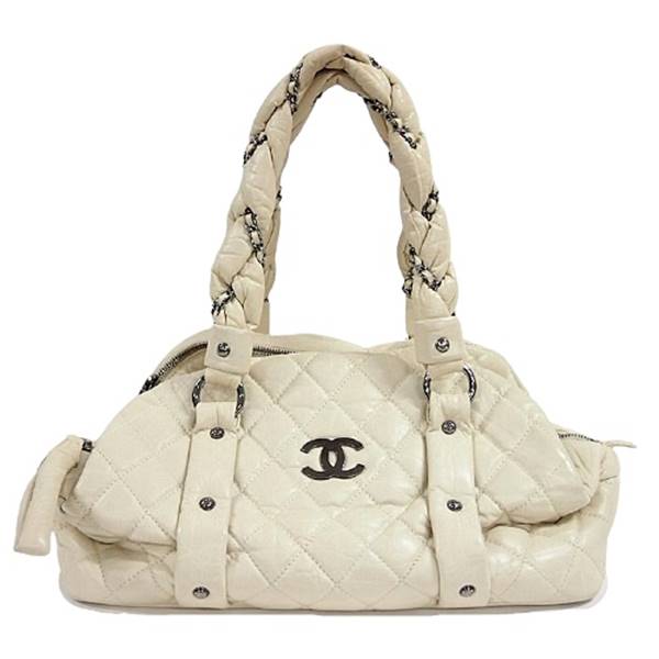 Chanel Matelasse Tote Ivory Horizontal Shoulder Bag Diamond Quilted
