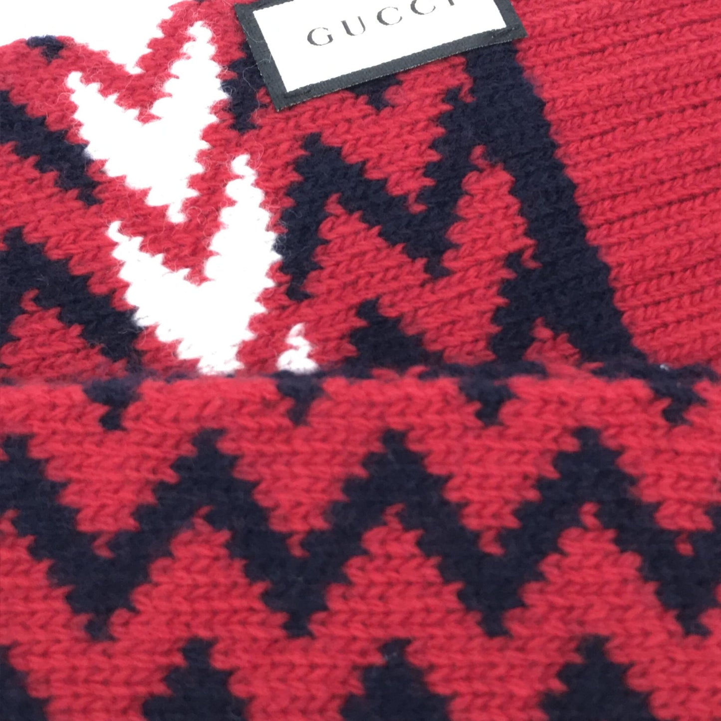 Gucci Red Zigzag Wool Knit Women's Scarf ( )