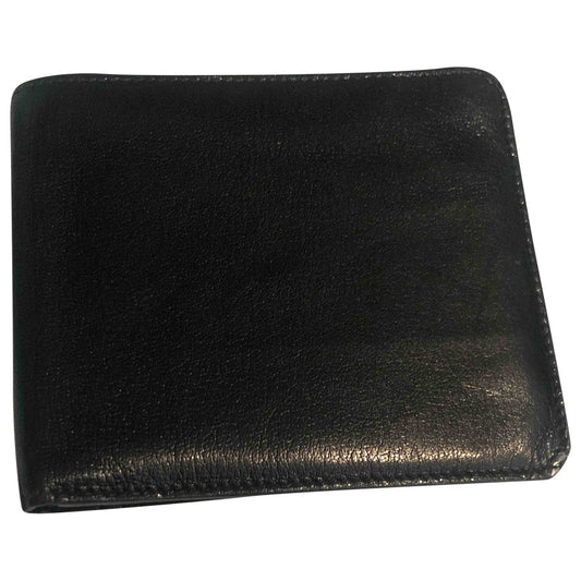 Gucci black leather case