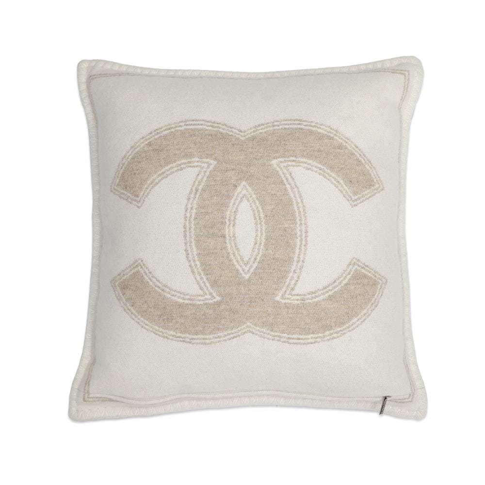 CHANEL CC Logo Cushion Beige/Ivory Wool 90% Cashmere10%