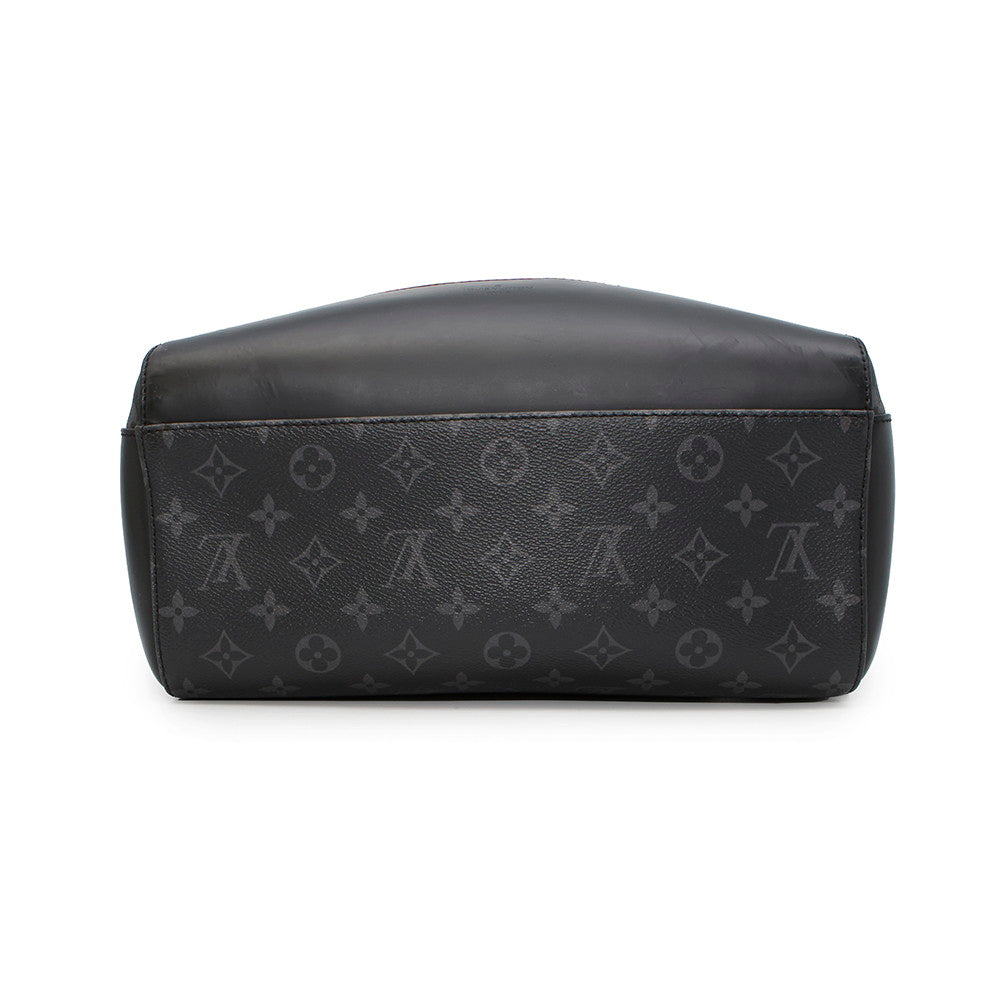 LOUIS VUITTON Backpackã»Explorer NoirM40527 Monogram Eclipse