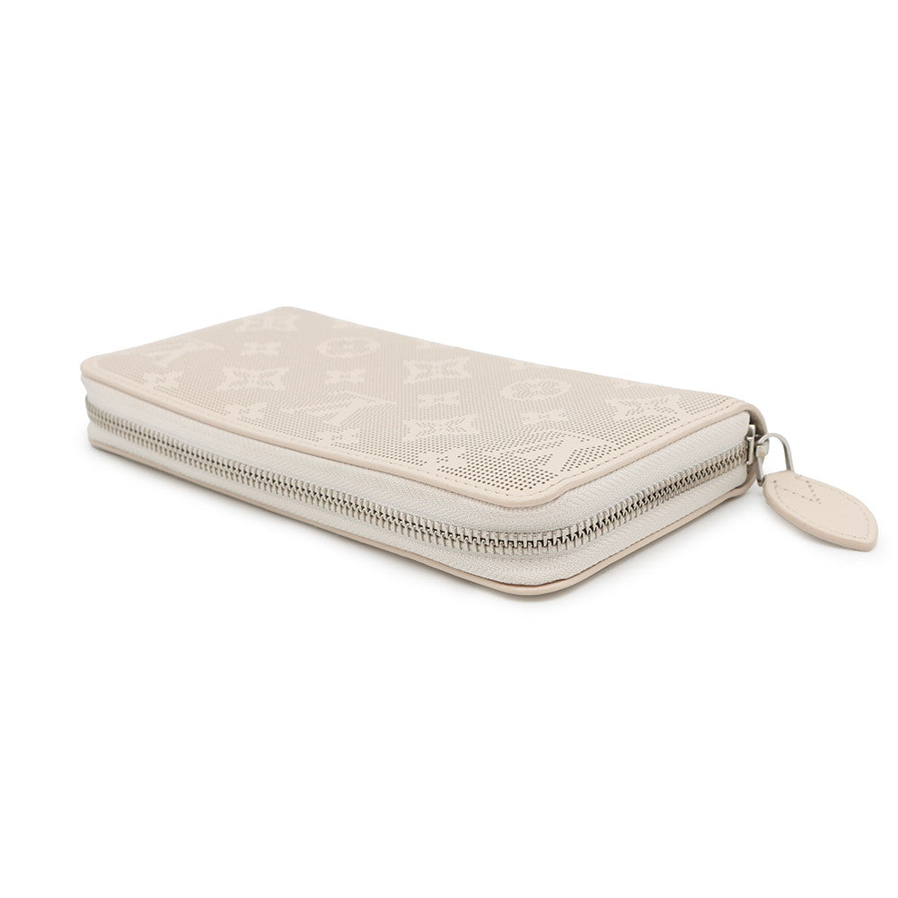 LOUIS VUITTON Zippy Wallet Quartz/BeigeM83029 Mahina Reverse