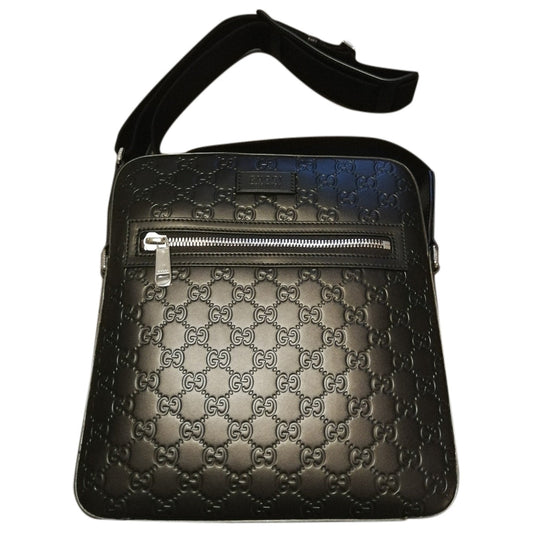 Gucci black leather bag