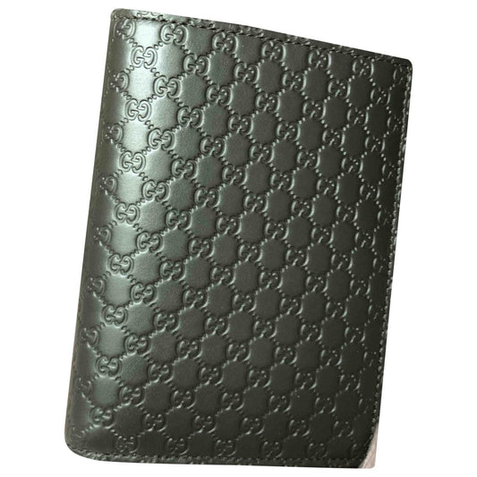 Gucci brown leather case