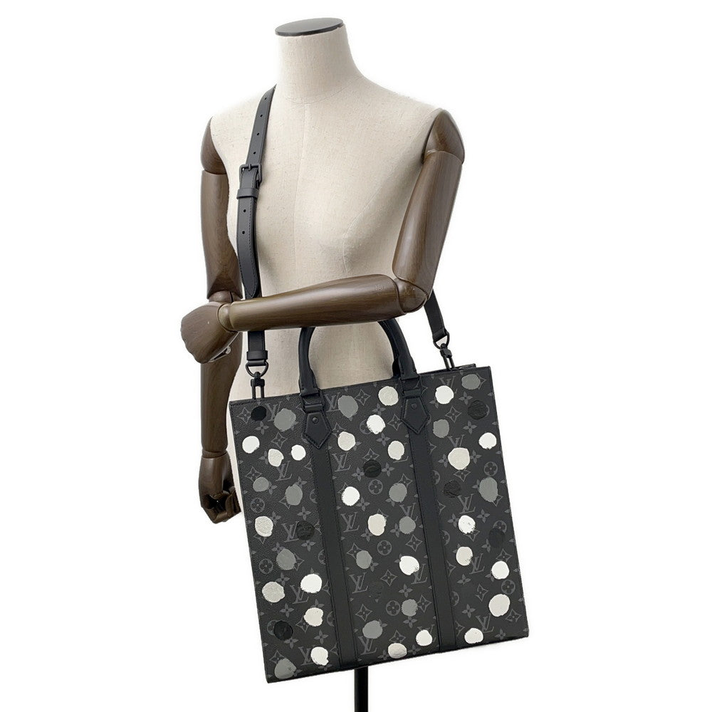 LOUIS VUITTON LV × YK Sac Plat NoirM46404 Monogram Eclipse Painted Dot