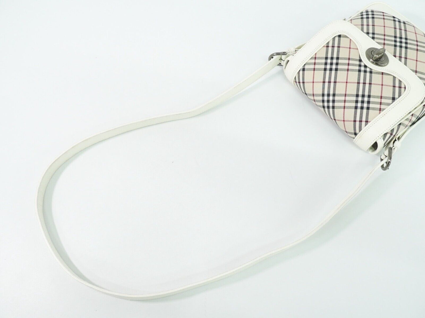 Luxury Burberry Nova Check Shoulder Bag