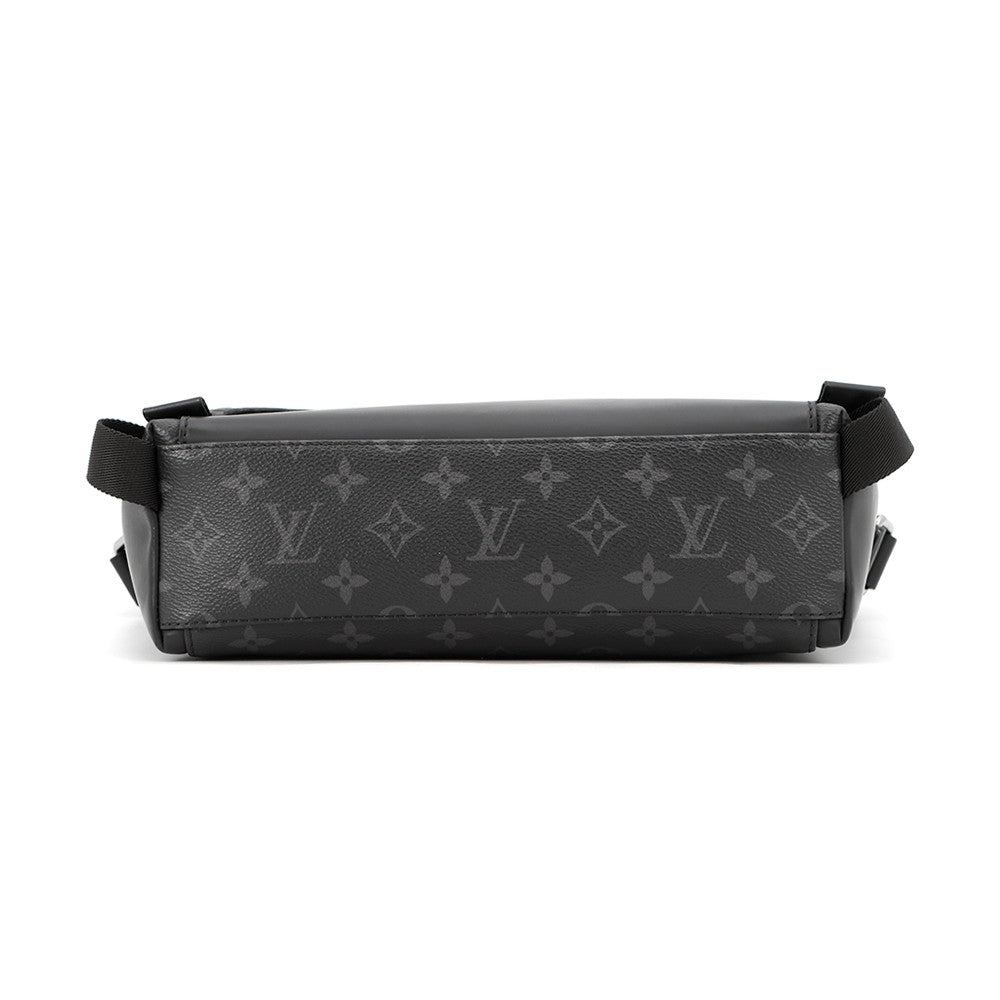 LOUIS VUITTON Messenger Voyage NoirM40511 Monogram Eclipse Size PM