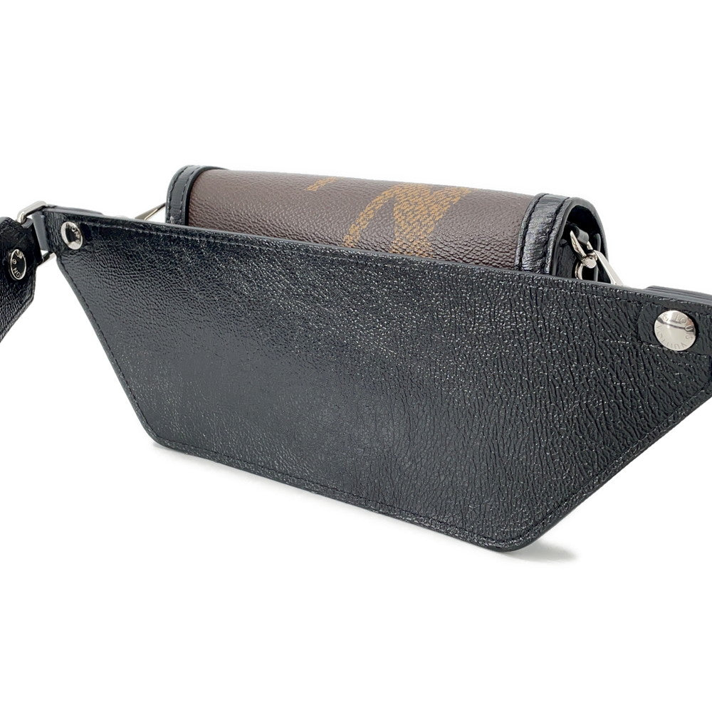 LOUIS VUITTON Bumbag?Dauphine NoirM67696 Monogram Giant Monogram Giant Reverse