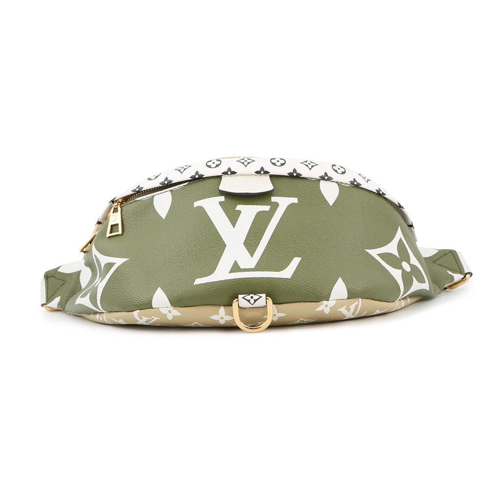 LOUIS VUITTON Bumbag Khaki/White/BeigeM44611 Monogram Monogram Giant