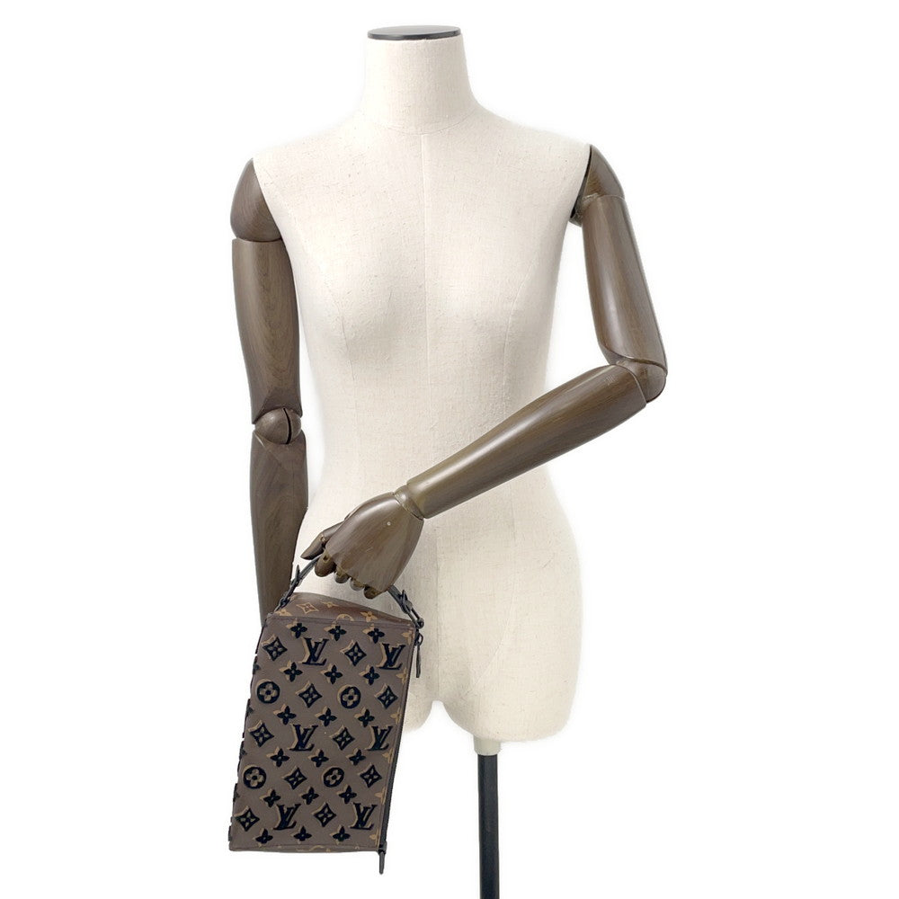 LOUIS VUITTON Triangle Messenger NoirM45070 Monogram / Toughtage