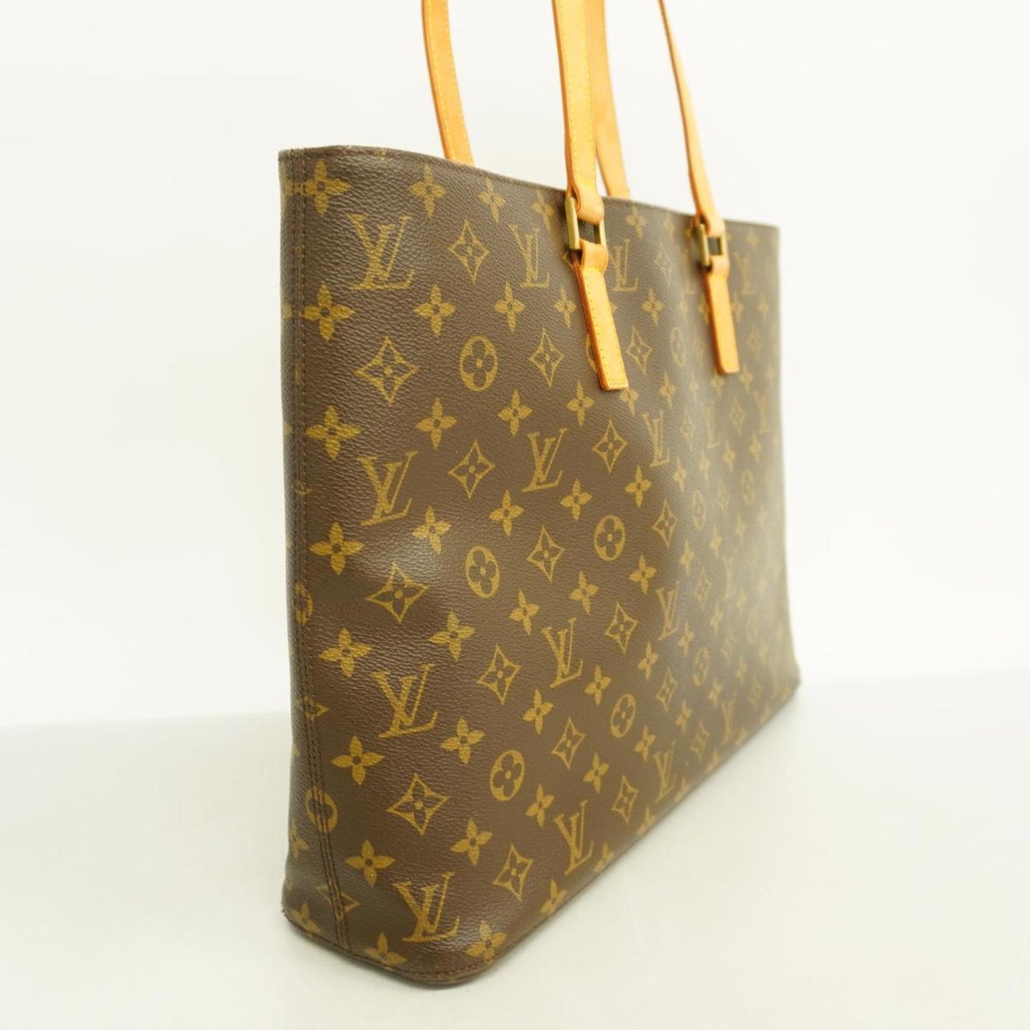 LOUIS VUITTON Luco Tote