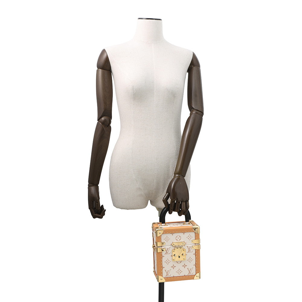 LOUIS VUITTON Camera Box/2024 Cruise Collection White/BeigeM10329 Monogram