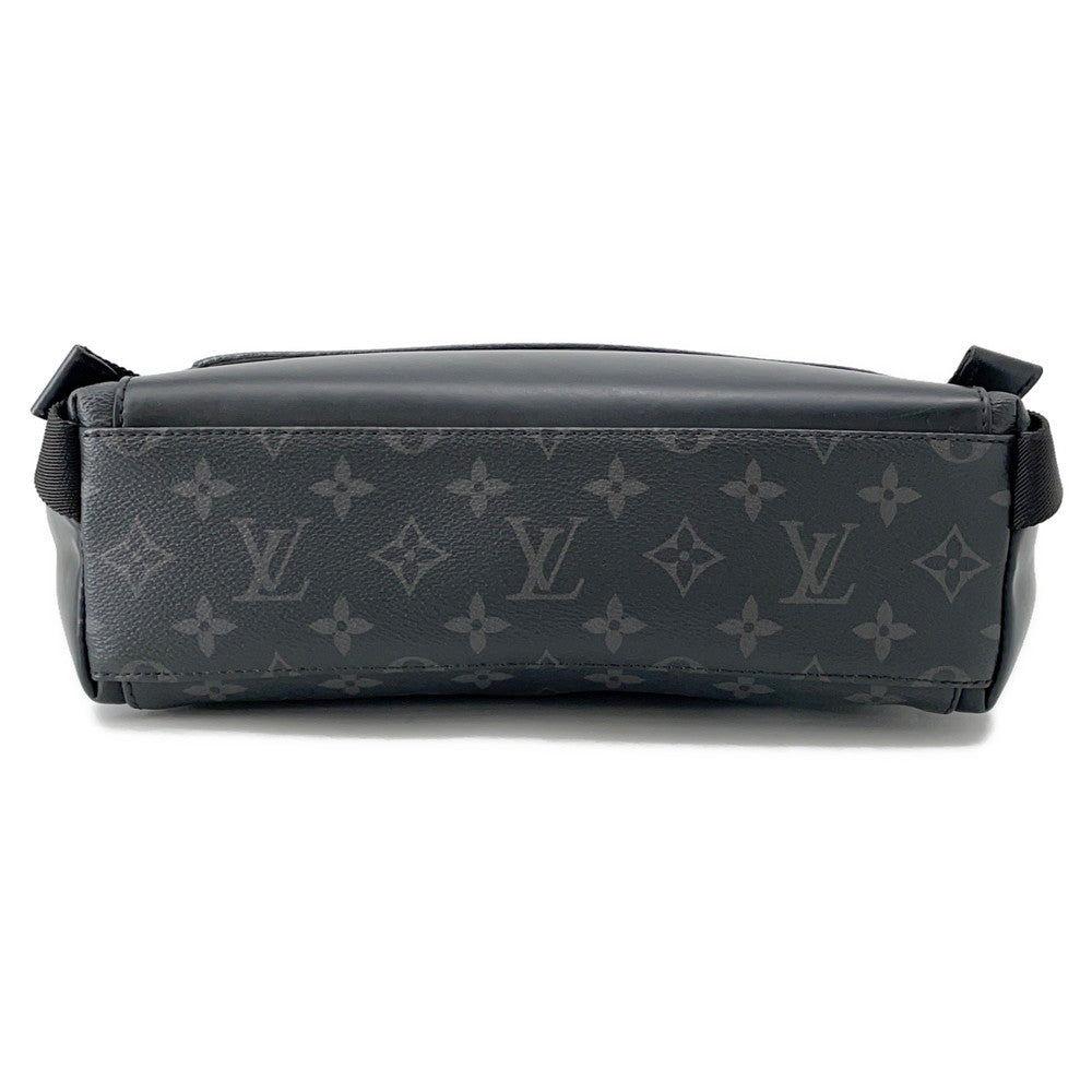 LOUIS VUITTON Messenger Voyage NoirM40511 Monogram Eclipse Size PM