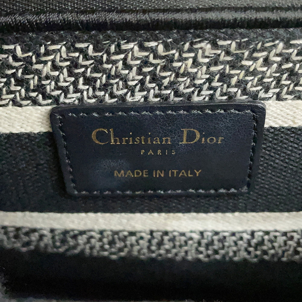 Dior Lady Dee Light Black/WhiteM0565OOMP_M993 Canvas Size Medium