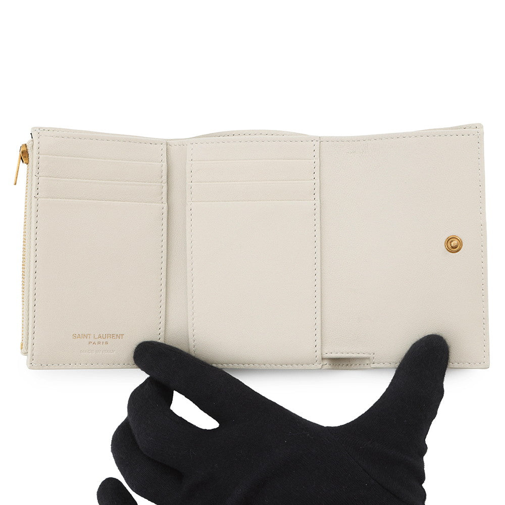 SAINT LAURENT PARIS Cassandra Matelasse Carre Compact Wallet White800763 Lambskin